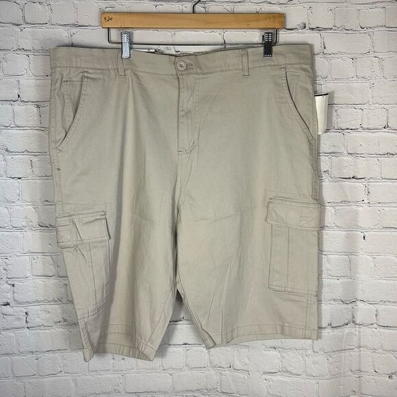 Wicked Stitch Men’s Khaki Flex Fabric Cargo Shorts size 42 - Picture 1 of 7